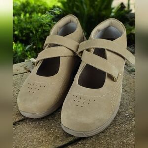 drew shoes womens Size 9 Orchd style taupe nubuck 14370-75 leather Orthopedic